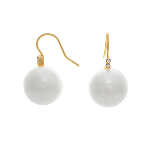 Oversized Pearl Drop Earring
